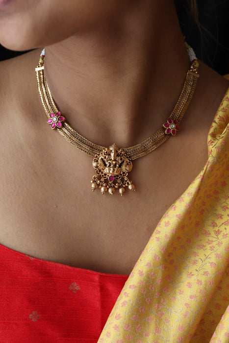 Antique gold short necklace with earrings G7656