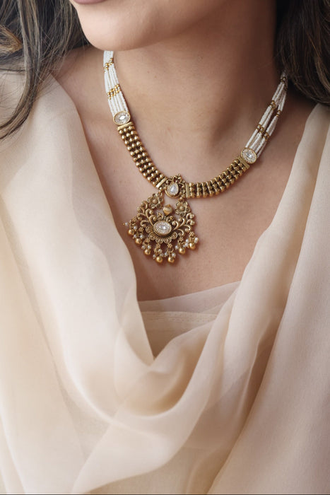 Antique gold short necklace and earrings G1782