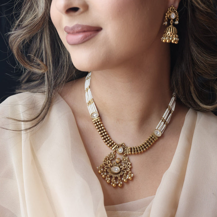 Antique gold short necklace and earrings G1782