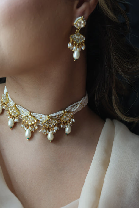 Kundan white stone and pearl choker necklace with earrings MS2334