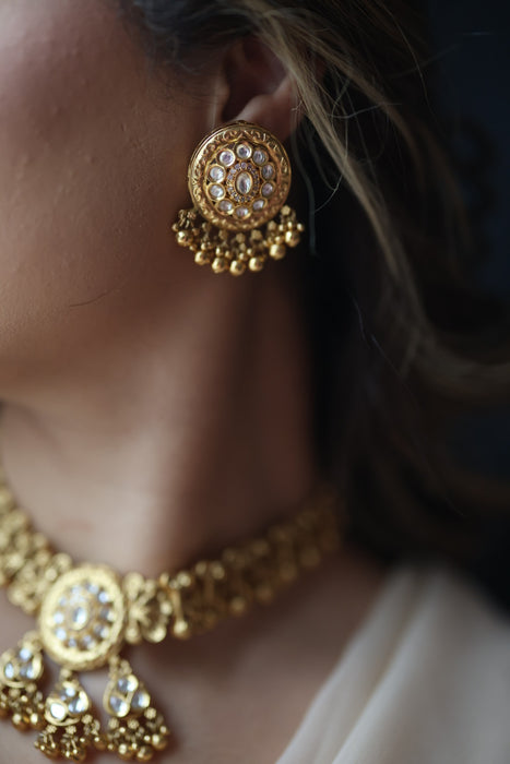 Antique gold choker necklace and earrings G1527