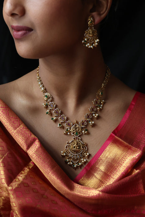 Antique stone and pearl short necklace with earrings S1B287