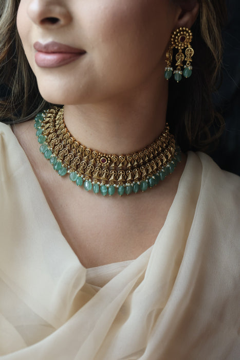 Antique gold green bead short necklace with earrings CCB26733