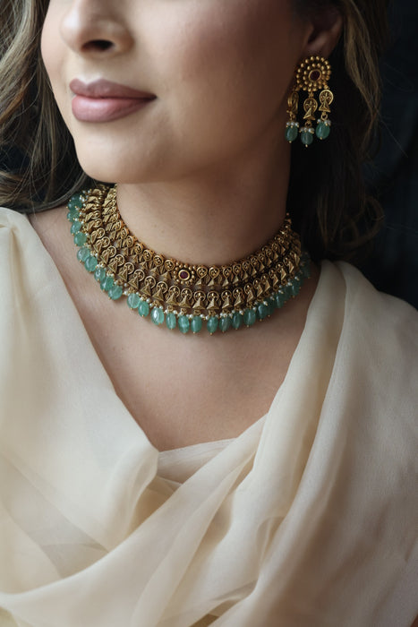 Antique gold green bead short necklace with earrings CCB26733