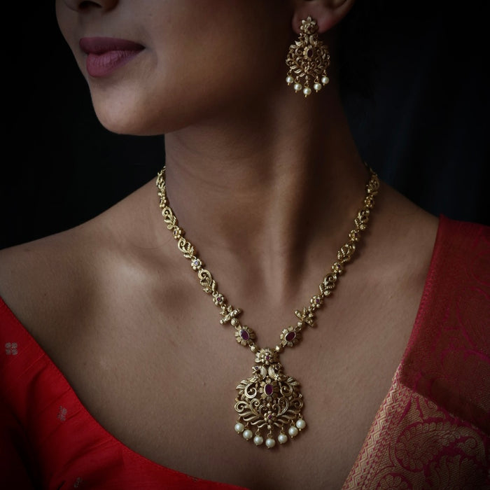 Antique ruby stone short necklace and earrings SS1087