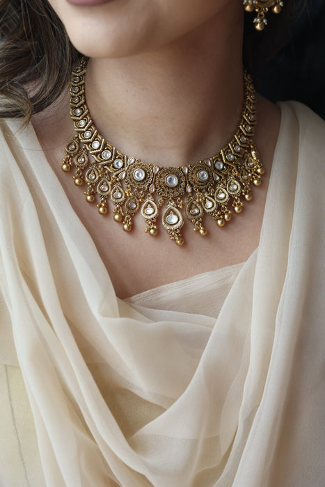 Antique gold short necklace with earrings G16729