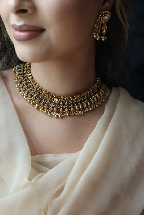 Antique gold choker necklace and earrings CCB25345