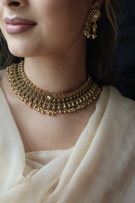 Antique gold choker necklace and earrings CCB25345