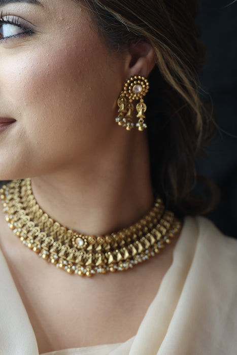 Antique gold choker necklace and earrings CCB25345