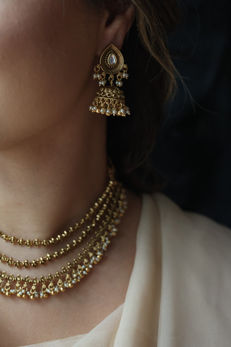 Antique gold layer short necklace and earrings G9367