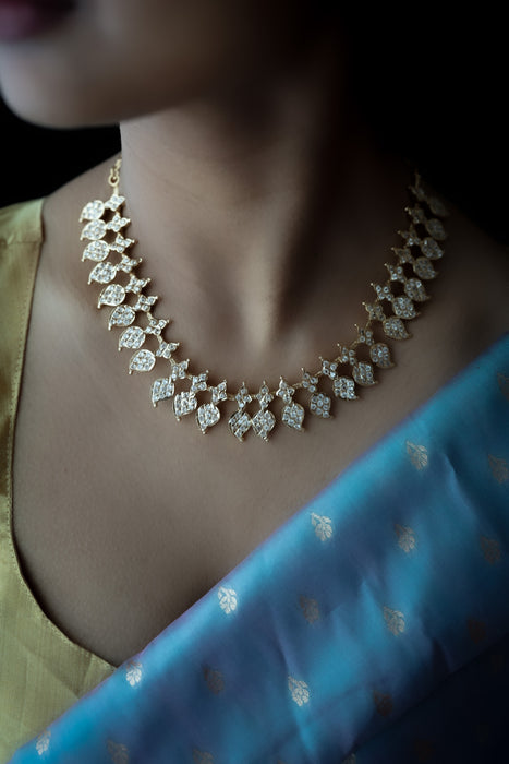 Heritage gold plated mango short necklace H642