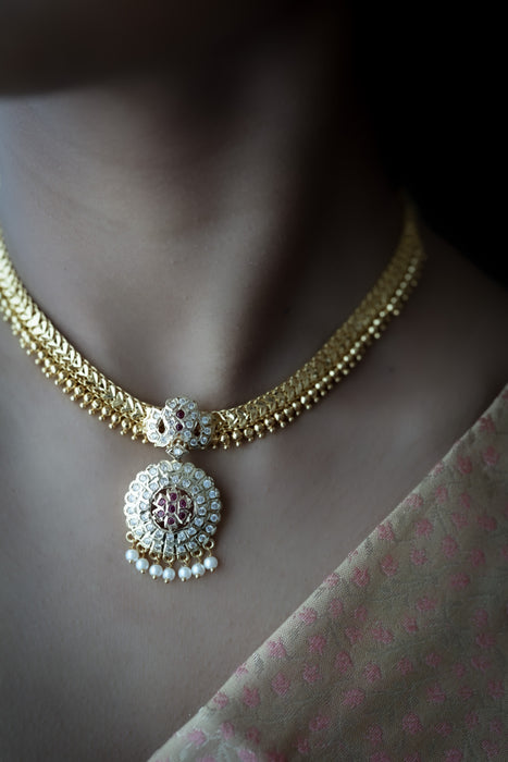 Heritage gold plated short necklace H4335