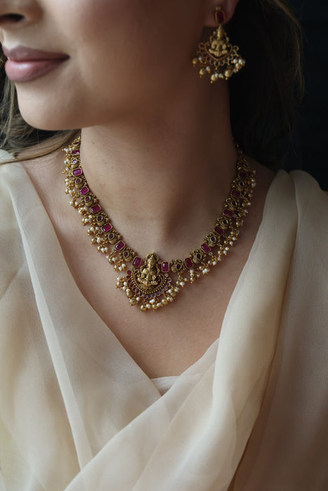 Antique gold temple design necklace and earrings SS115623