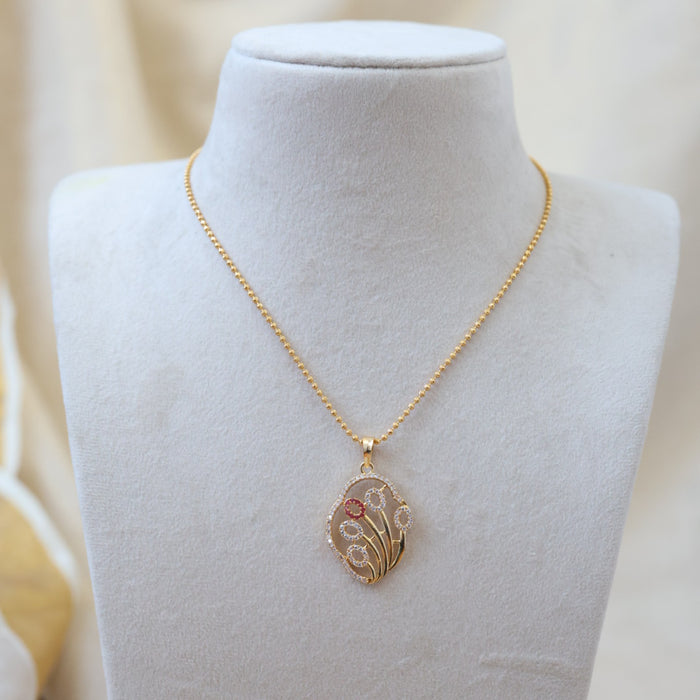 Heritage gold plated pendant with chain HC009