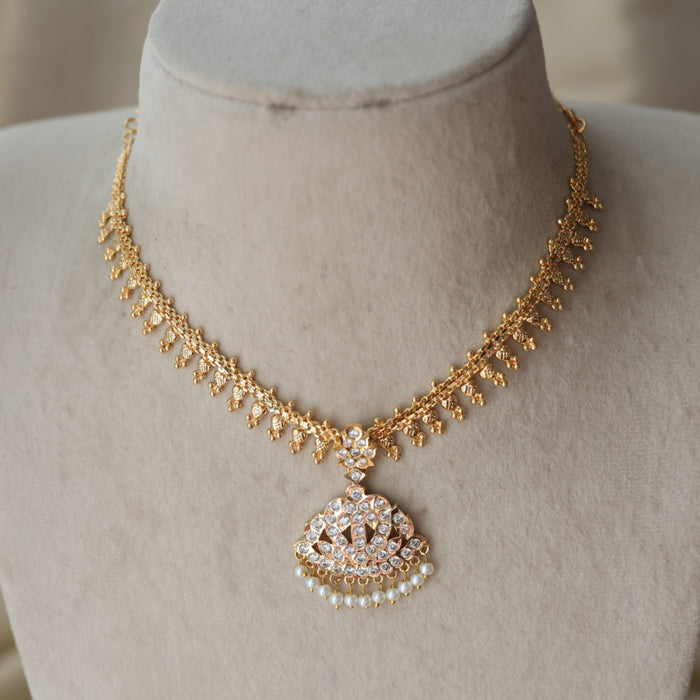 Heritage gold plated short necklace H222