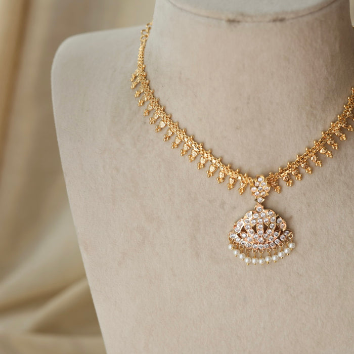 Heritage gold plated short necklace H222