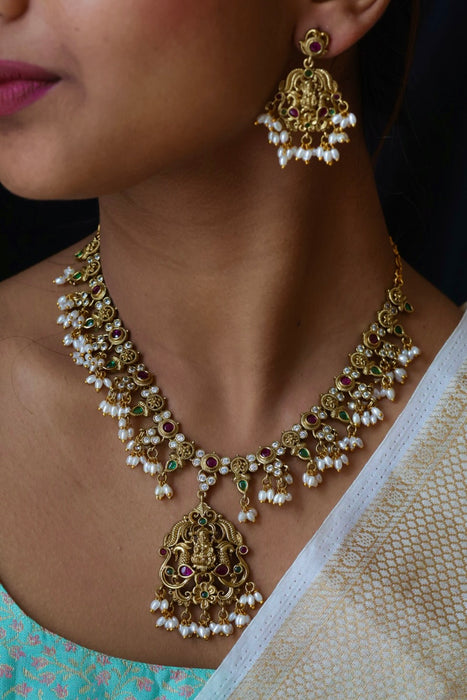 Antique stone and pearl short necklace with earrings S1B2991