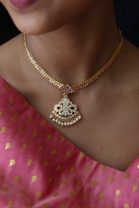 Heritage gold plated short necklace necklace H0015