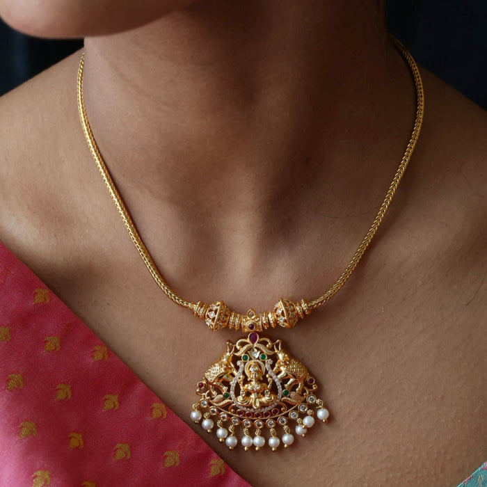 Heritage gold plated short necklace H0231