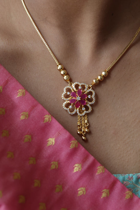 Heritage gold plated short necklace H0234