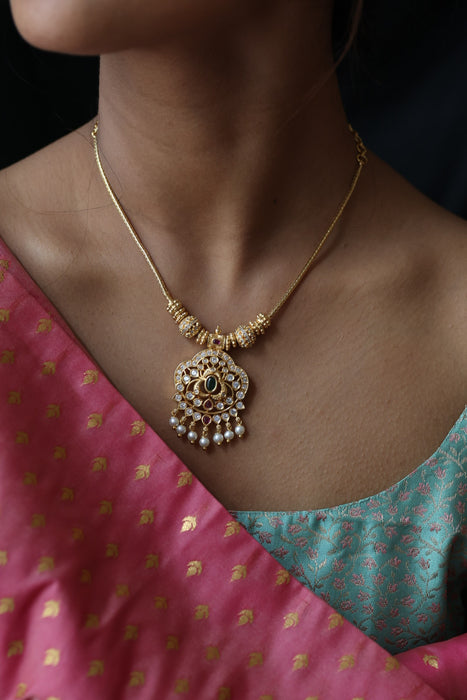Heritage gold plated short necklace H0234
