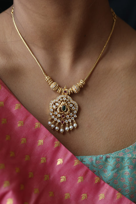 Heritage gold plated short necklace H0234