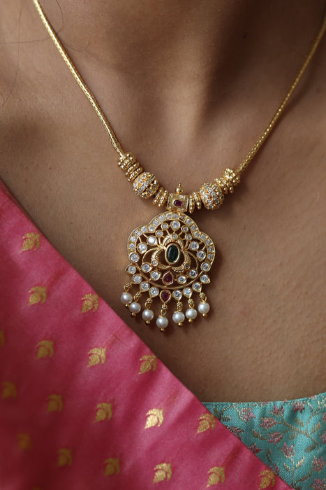 Heritage gold plated short necklace H0234