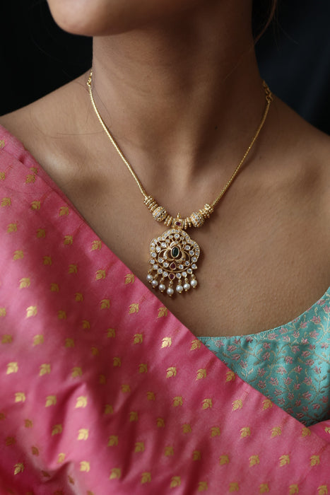 Heritage gold plated short necklace H0234