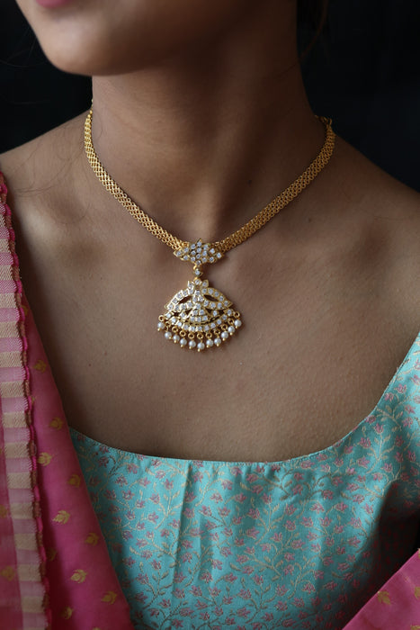 Heritage gold plated short necklace H0249