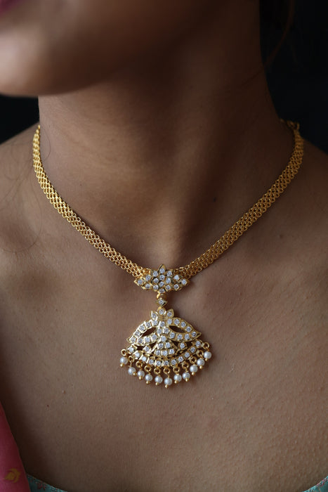 Heritage gold plated short necklace H0249