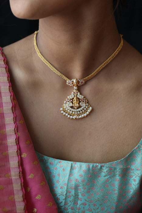 Heritage gold plated short necklace H0250
