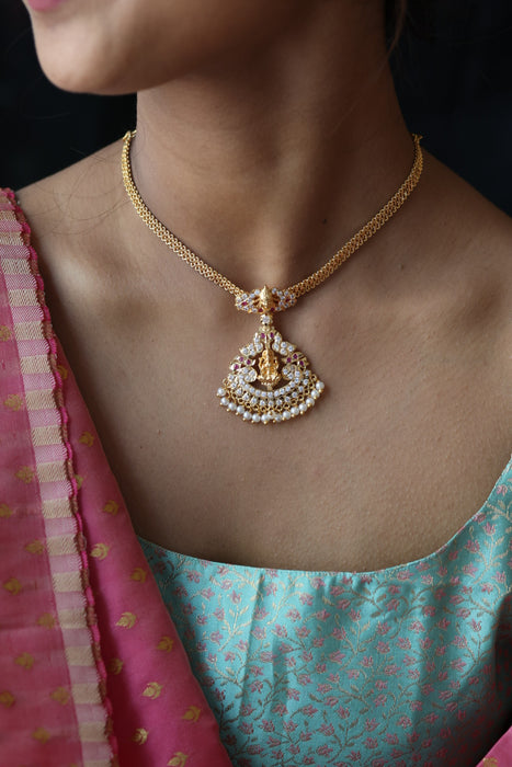 Heritage gold plated short necklace H0250