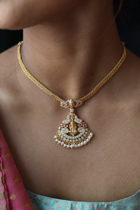 Heritage gold plated short necklace H0250