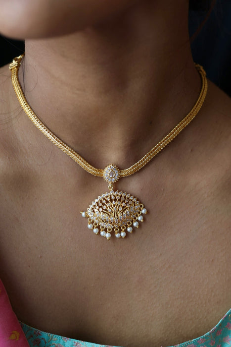 Heritage gold plated short necklace H0252