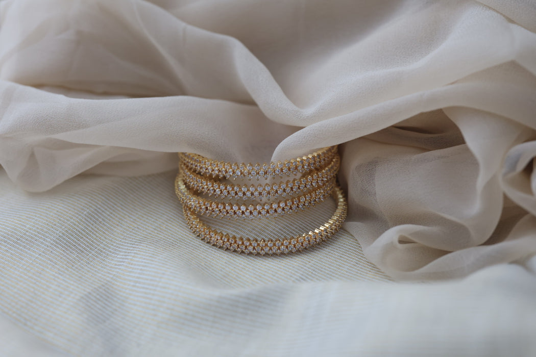 Heritage gold plated white stone bangle HB6527