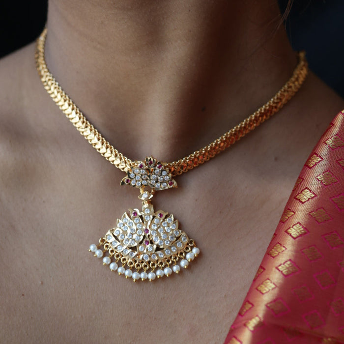 Heritage gold plated short necklace H0258