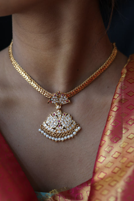 Heritage gold plated short necklace H0258