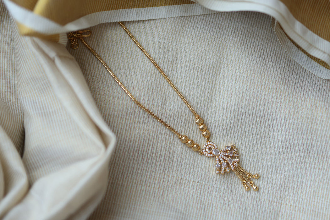Heritage gold plated short necklace H0247