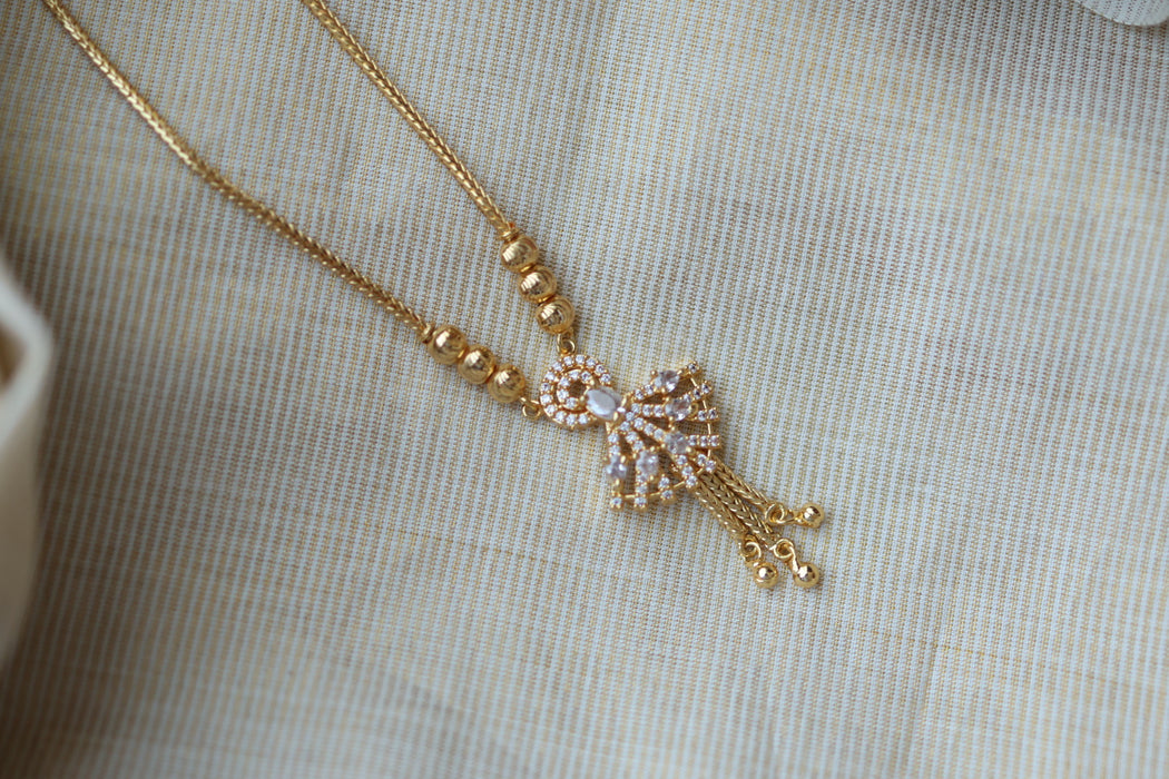 Heritage gold plated short necklace H0247