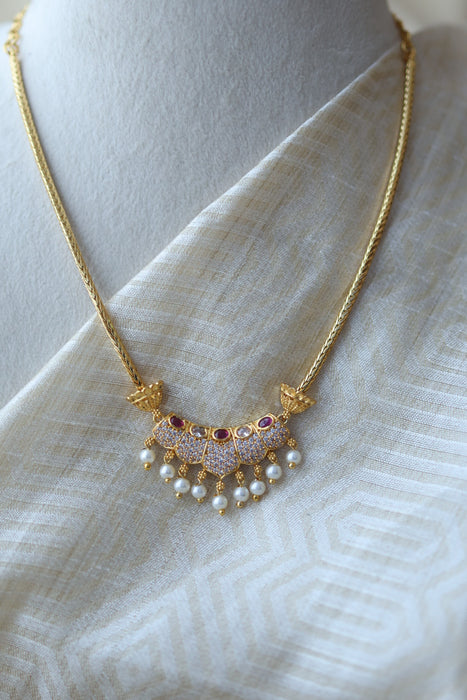 Heritage gold plated short necklace with earrings H0876