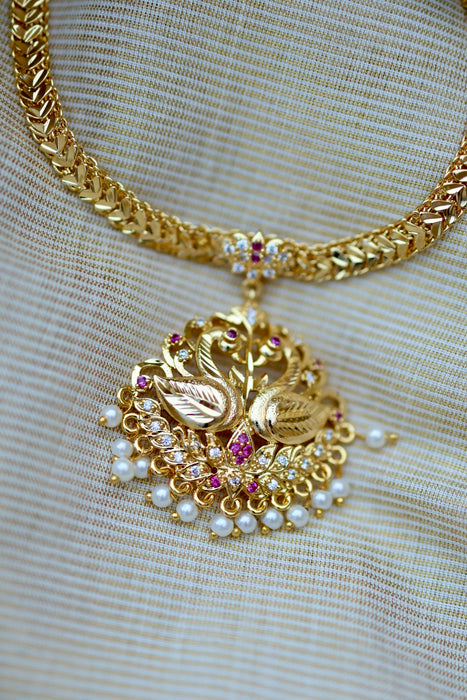 Heritage gold plated short necklace H0261