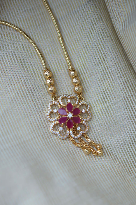 Heritage gold plated short necklace H0234