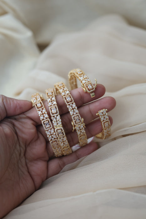 Heritage gold plated white stone bangle HB6521