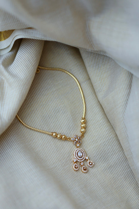 Heritage gold plated short necklace H022789