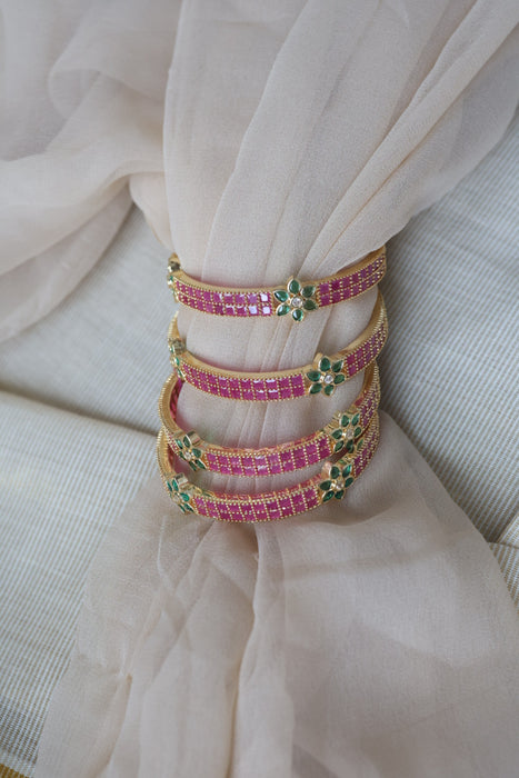 Heritage gold plated white stone bangle HB6531