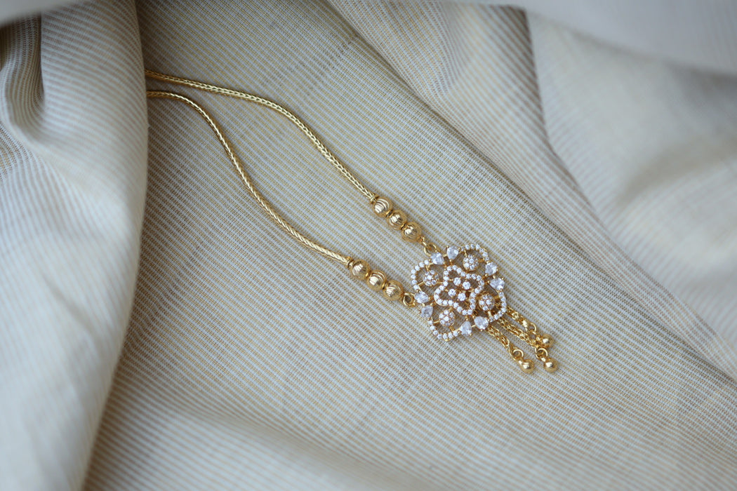Heritage gold plated short necklace H0232