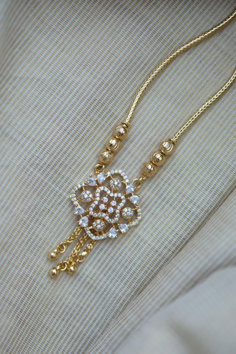 Heritage gold plated short necklace H0232