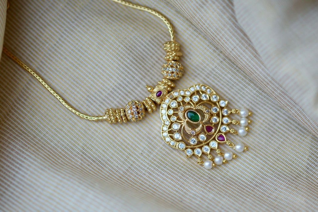 Heritage gold plated short necklace H0234