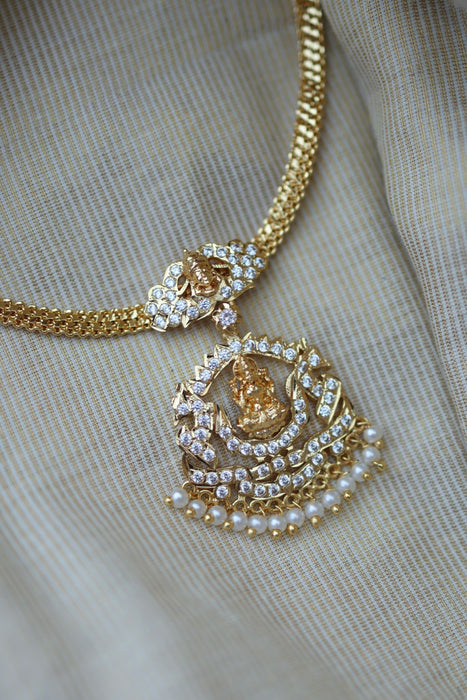 Heritage gold plated short necklace H0257