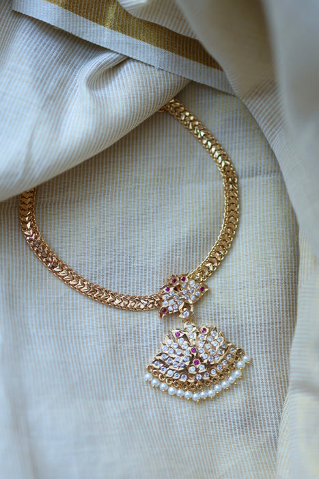 Heritage gold plated short necklace H0258